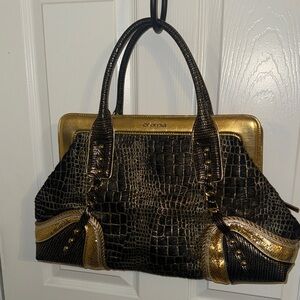 Black and Gold Cromia Women's handbag